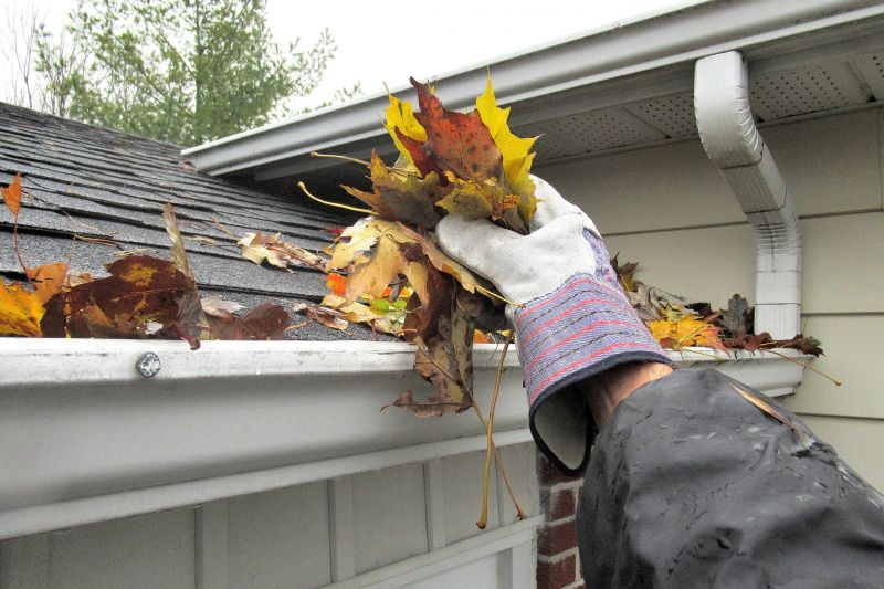 Gutter Downspout Unclogging in Long Island, NY